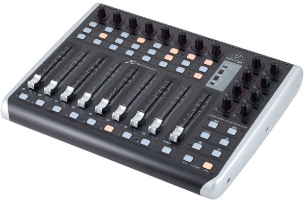 Behringer X-Touch Compact Behringer X-Touch Compact
