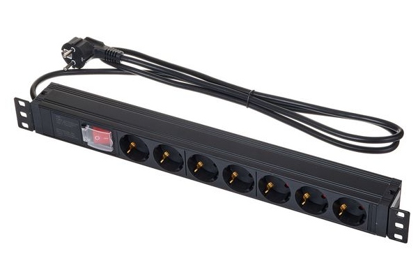 Adam Hall Power Strip 87471 X7