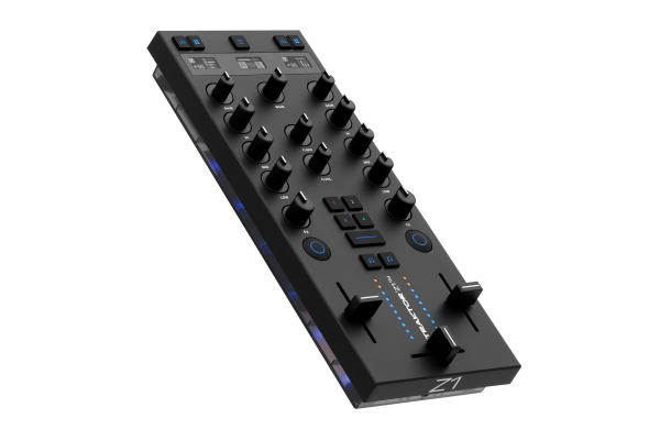 Native Instruments Traktor Z1 Mk2 Native Instruments Traktor Z1 Mk2