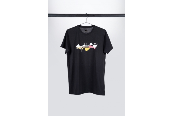 Ladies T-Shirt Designed By Anika Nilles L